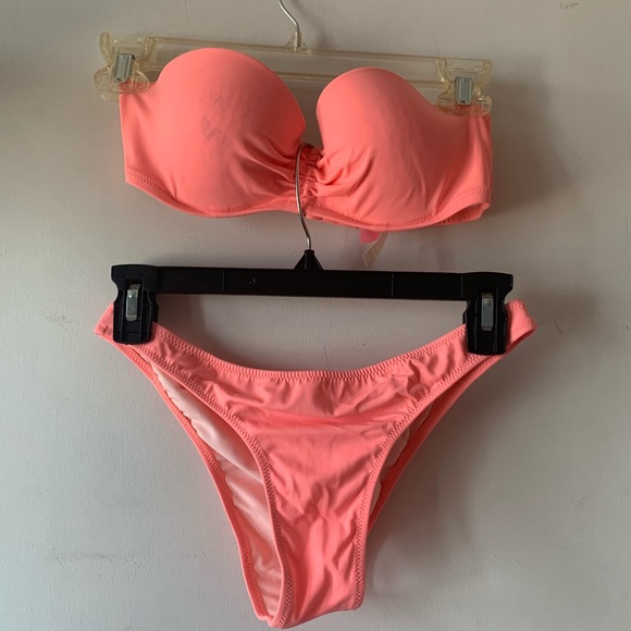 VS Bikini Set - Picture 1 of 3